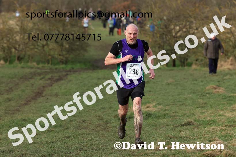 Mens 35 to 64, 2024 NEMAA Cross Country Champs., Wallsend. Photo: David T. Hewitson/Sports for All Pics